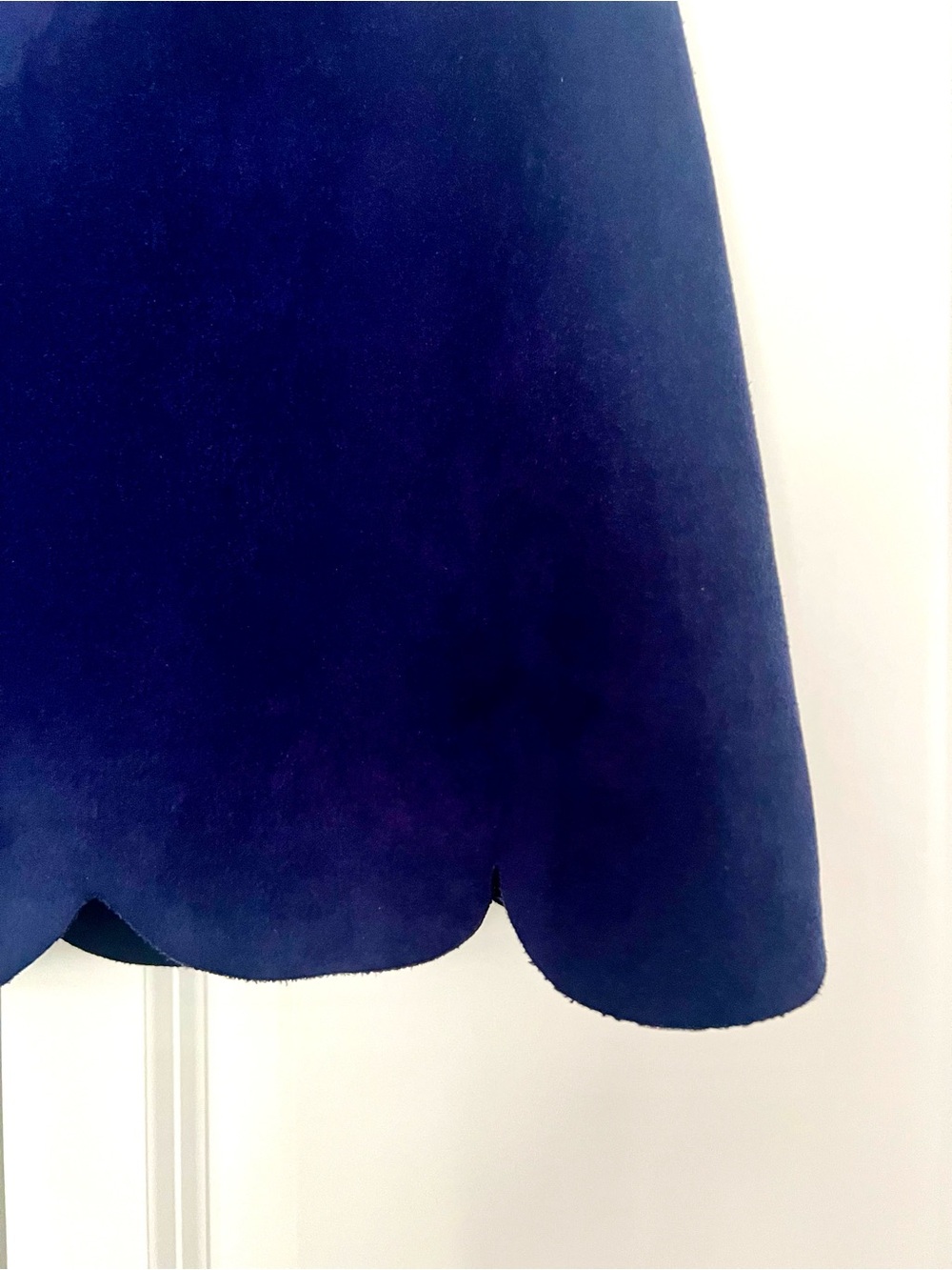 Aqua Faux Suede Navy Scalloped Mini Skirt, Size Large - Picture 10 of 13